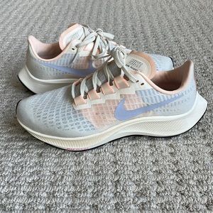 Nike women’s Zoom Pegasus 37 Running Shoes